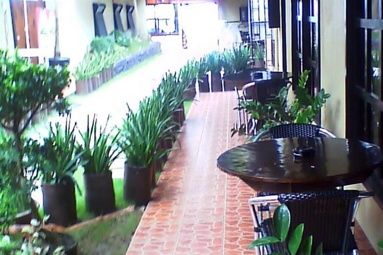 Eclipse Resort Manoc-Manoc Exterior photo